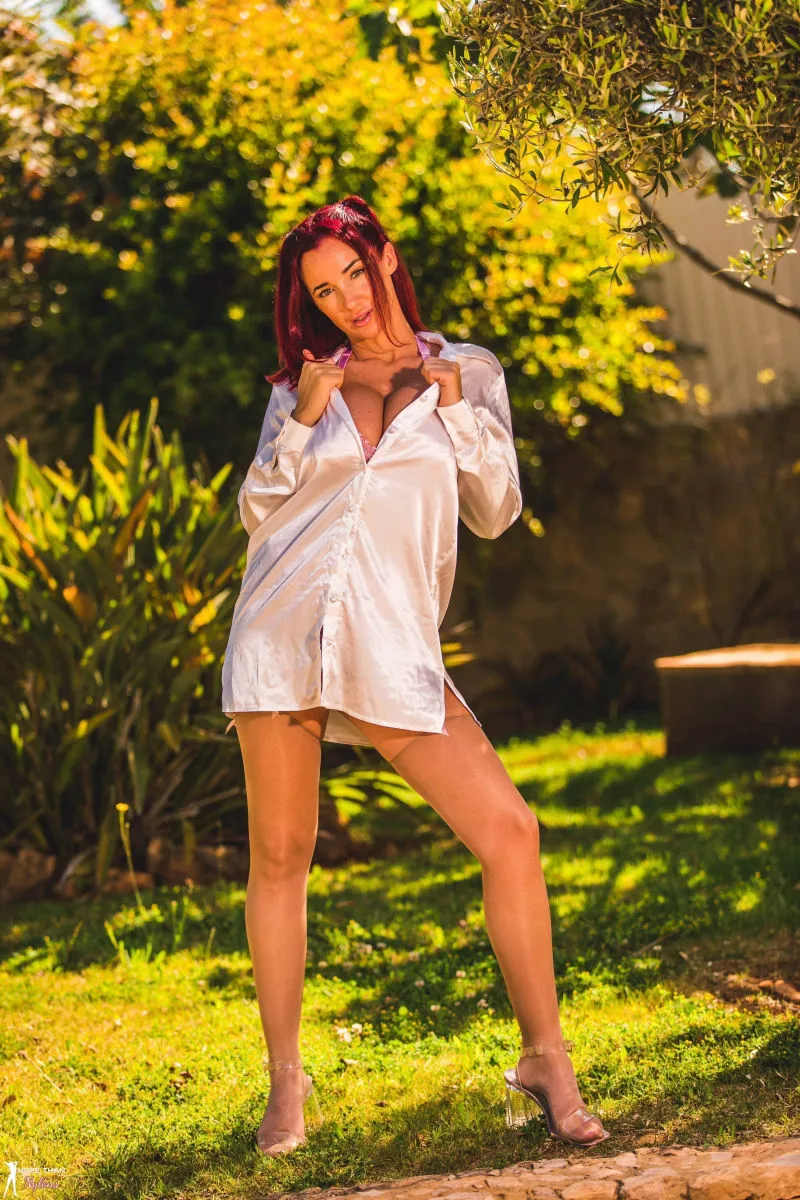 Georgie Darby Under The Midday Sun More Than Nylons - Empire Models – photo 1
