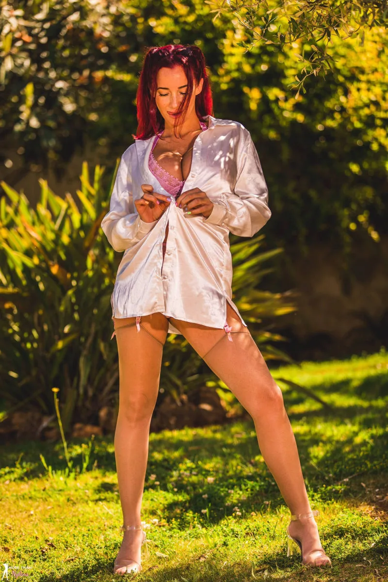 Georgie Darby Under The Midday Sun More Than Nylons - Empire Models – photo 2