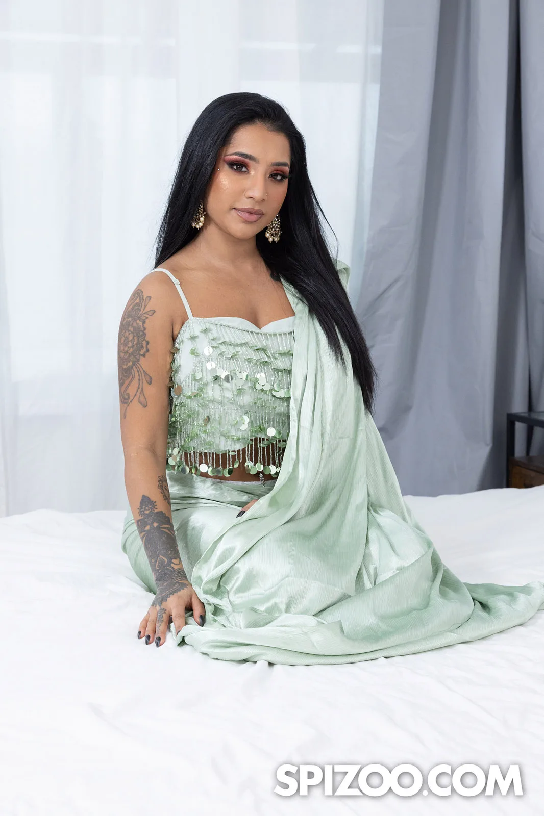 Yasmina Khan Tattooed Busty Babe Yasmina Khan’s Lewd Wish Granted With Facial Spizoo - Empire Models – photo 1