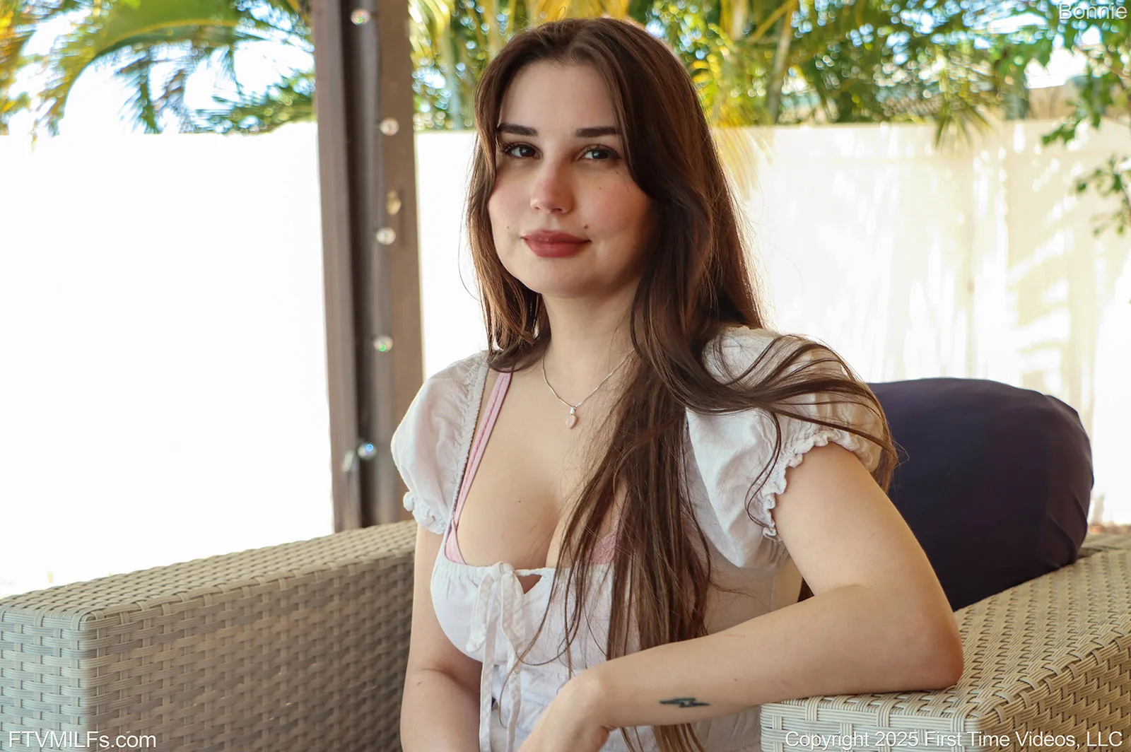 Bonnie Bun Patio Flirtation FTV Milfs - Empire Models