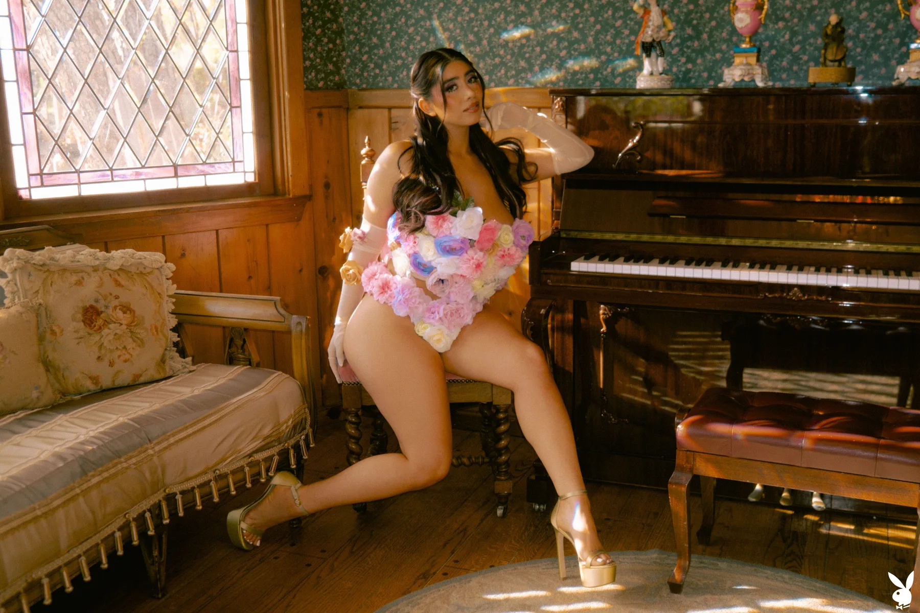 Violet Myers Bring To Bloom Playboy - Empire Models