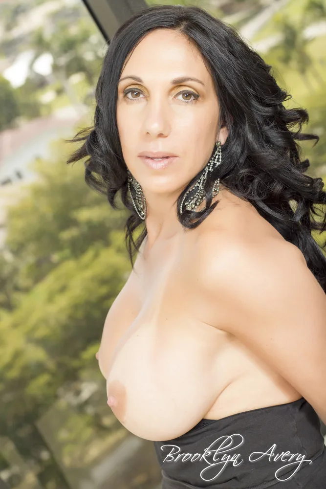 Brookyln Avery - Empire Models – photo 12