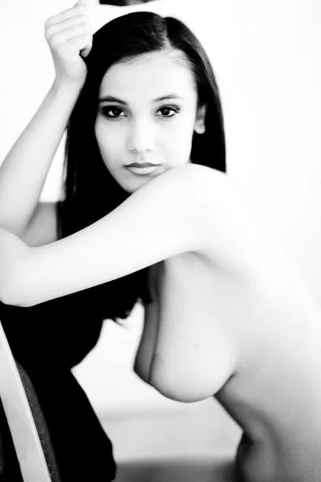 Busty Supra Girl - Empire Models – photo 10