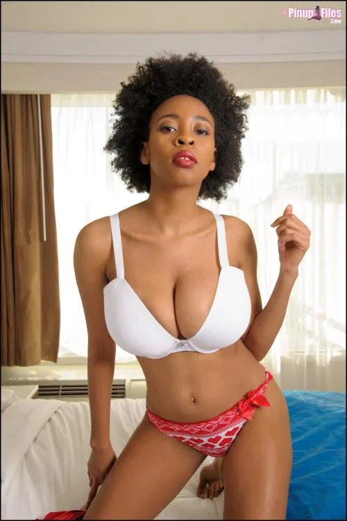 Julie Anderson - Empire Models – photo 4