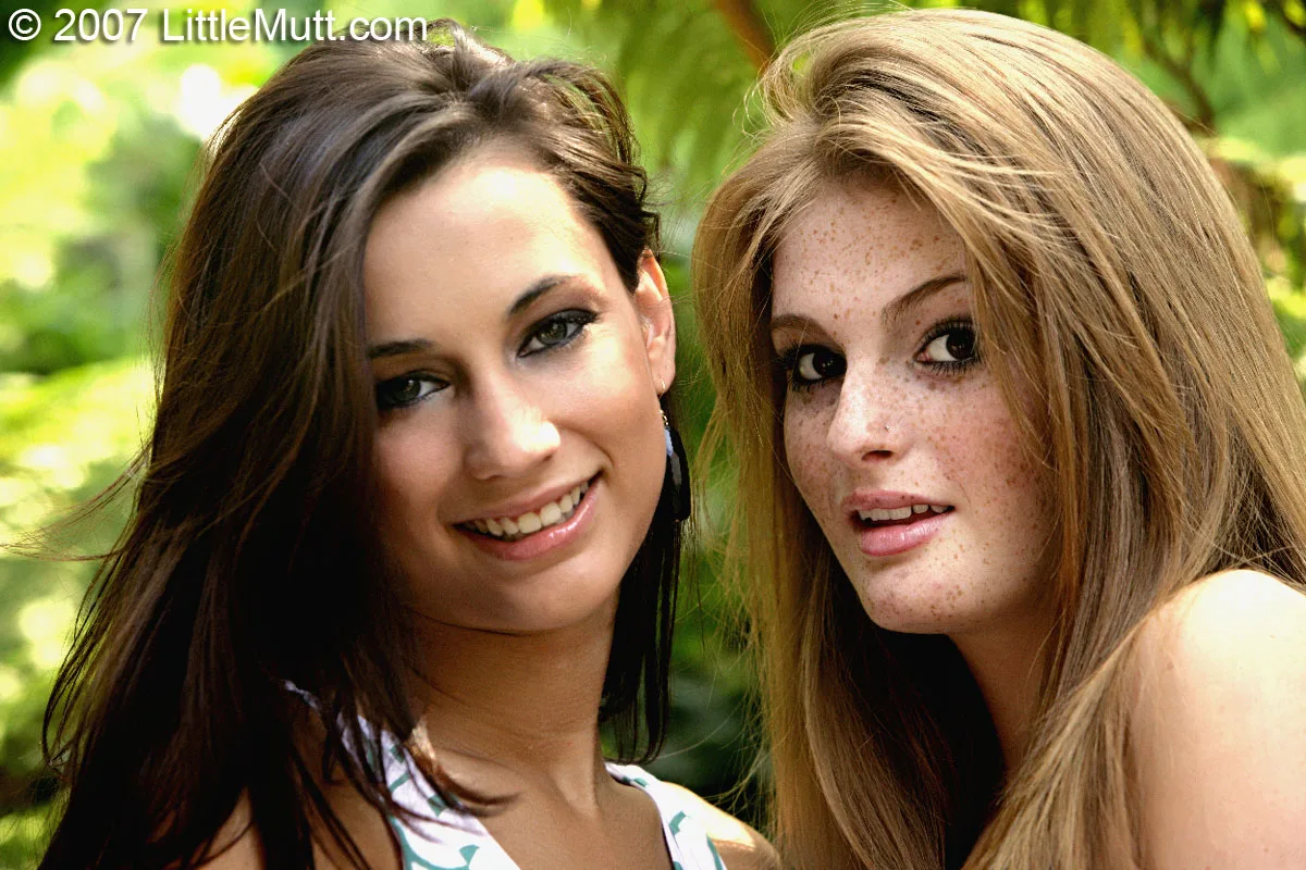Georgia and Faye - Empire Models
