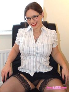 Jane 32HH Secretary
