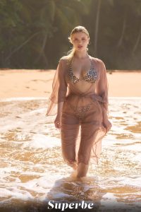 Mashenka Sensual SuperbeMashenka is that busty